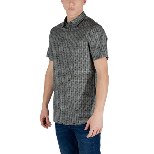 Armani Exchange Black Cotton Shortsleeve $198.00 Armani Exchange Luzworld