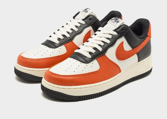Nike Air Force 1 '07 Black & Orange